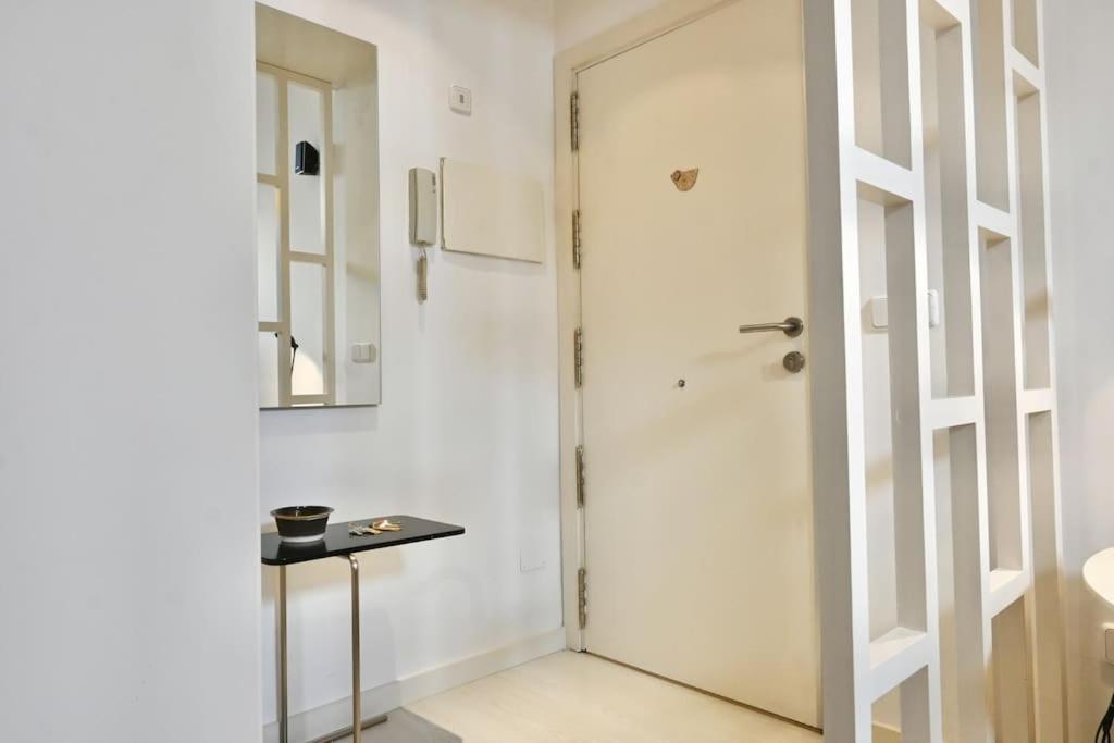 מדריד For You Rentals Apartamento Temporal Con Encanto A Pocos Metros Del Sol Myr13 מראה חיצוני תמונה