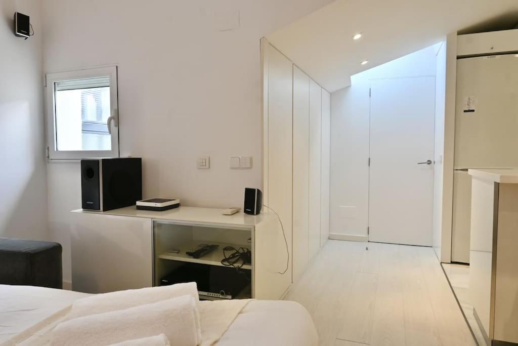 מדריד For You Rentals Apartamento Temporal Con Encanto A Pocos Metros Del Sol Myr13 מראה חיצוני תמונה